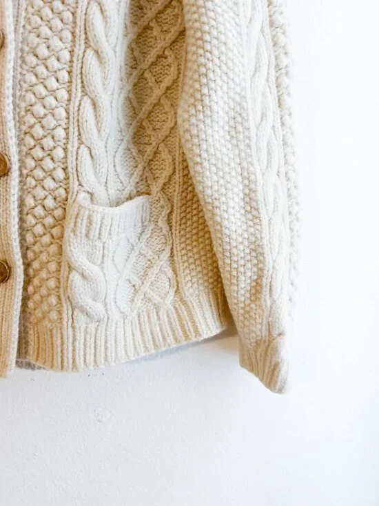 VINTAGE Snowflakes Hand Knit Pure Wool Aran Fisherman Cable Knit Cardigan - Picture 2 of 14